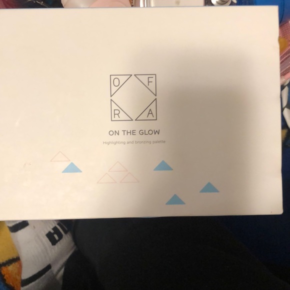 Ofra highlighting and bronzing palette - Picture 1 of 2